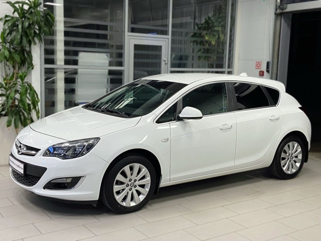 Opel Astra, 2014