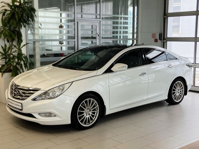 Hyundai Sonata, 2012