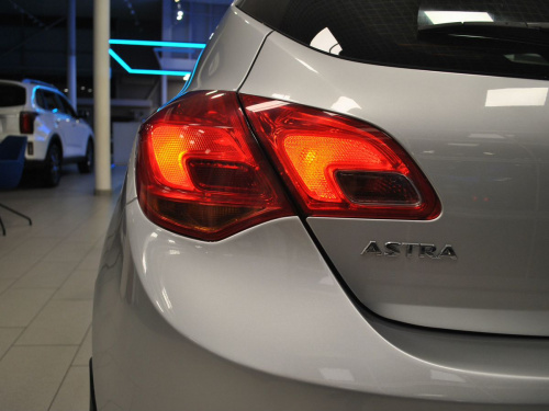 Opel Astra, 2013 фото 19
