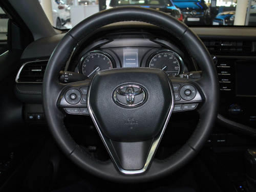 Toyota Camry, 2020 фото 11